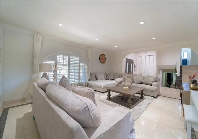 Photo 2 of Single family home for sale at 19714 Romar St, Chatsworth, CA 91311 | MLS# DW26211726 | Listing updated on 2026-10-10