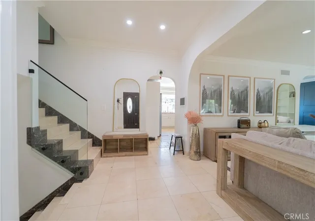 Photo 4 of Single family home for sale at 19714 Romar St, Chatsworth, CA 91311 | MLS# DW26211726 | Listing updated on 2026-10-10