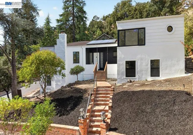 Photo 1 of Single family home for sale at 3890 Serrano St, Martinez, CA 94553 | MLS# 41149882 | Listing updated on 2026-10-29