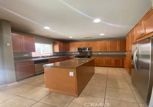 Photo 2 of Sale Pending at 741 Sweet Clover, San Jacinto, CA 92582 | MLS# AR26213507 | Listing updated on 2026-10-09