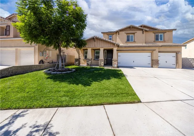 Photo 2 of Single family home for sale at 4639 Brett Ct, Jurupa Valley, CA 91752 | MLS# OC26212731 | Listing updated on 2026-10-11