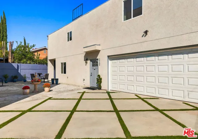 Photo 2 of Multi family home for sale at 19100 Victory Blvd, Tarzana, CA 91335 | MLS# 26995211 | Listing updated on 2026-10-07