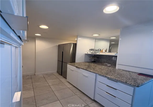 Listing Photo 5 - Condo for sale in building located at 201 Ocean, Santa Monica, CA 90402
