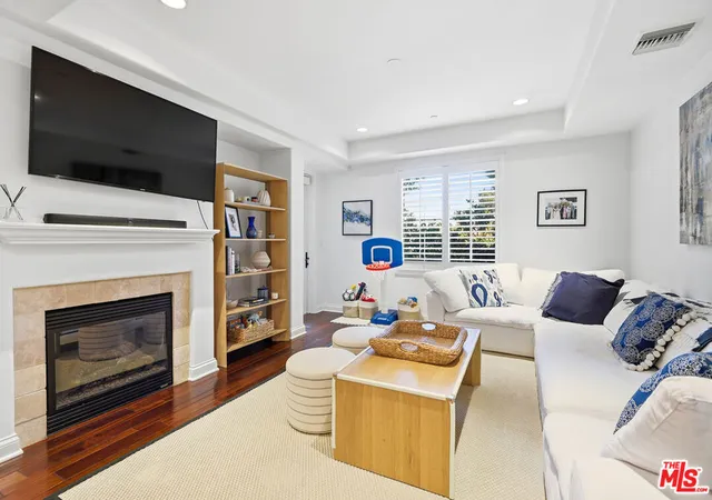 Condo for sale at 12975 Agustin Pl #134, Playa Vista, CA 90094 | MLS# 26995329