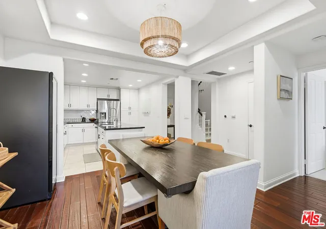 Listing Photo 5 - Condo for sale in building located at 12975 Agustin Pl, Playa Vista, CA 90094 - Unit #134