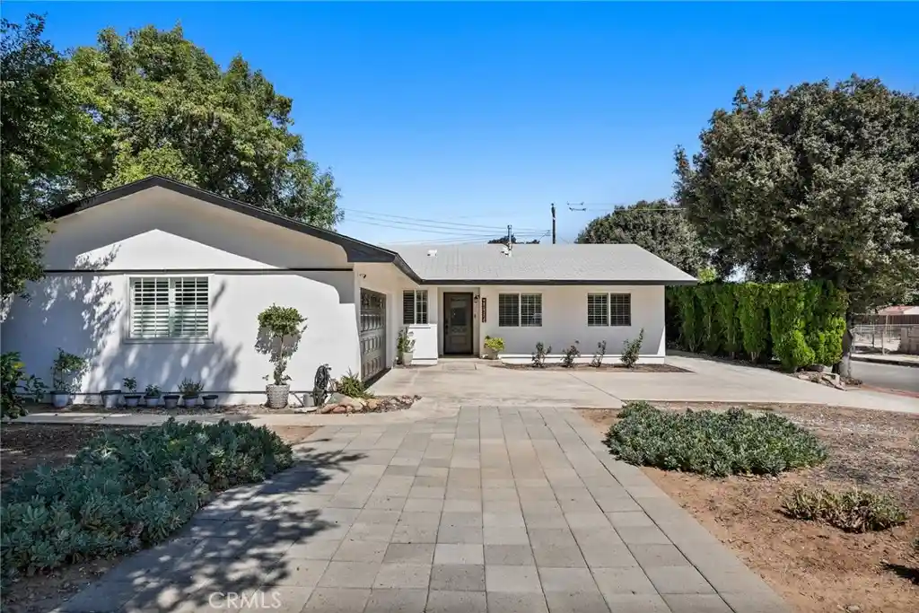 Photo 1 of Single family home for sale at 762 Talbert, Simi Valley, CA 93065 | MLS# DW26213587 | Listing updated on 2026-10-25