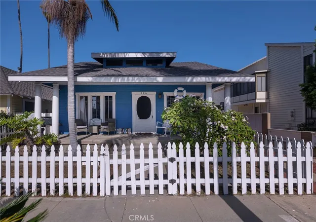 Photo 1 of Single family home for sale at 426 N Gertruda Ave, Redondo Beach, CA 90277 | MLS# SB26213610 | Listing updated on 2026-10-09
