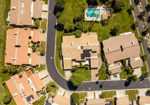 Photo 3 of Single family home for sale at 44844 Oro Grande Cir, Indian Wells, CA 92210 | MLS# 219153500DA | Listing updated on 2026-10-02