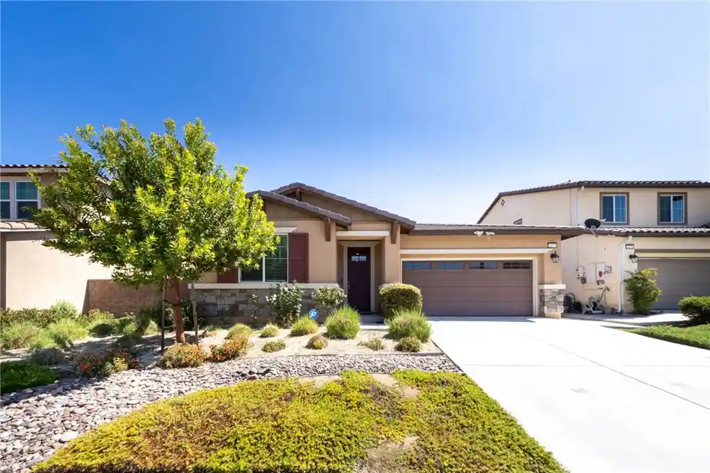 Photo 1 of Single family home for sale at 34204 Chenille, Murrieta, CA 92563 | MLS# IG26211210 | Listing updated on 2026-10-25