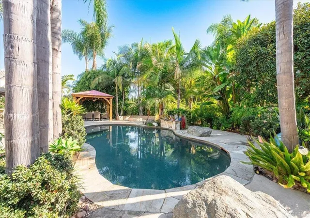 Photo 3 of Sale Pending at 654 Cantara Ln, Vista, CA 92081 | MLS# NDP2609121 | Listing updated on 2026-10-08