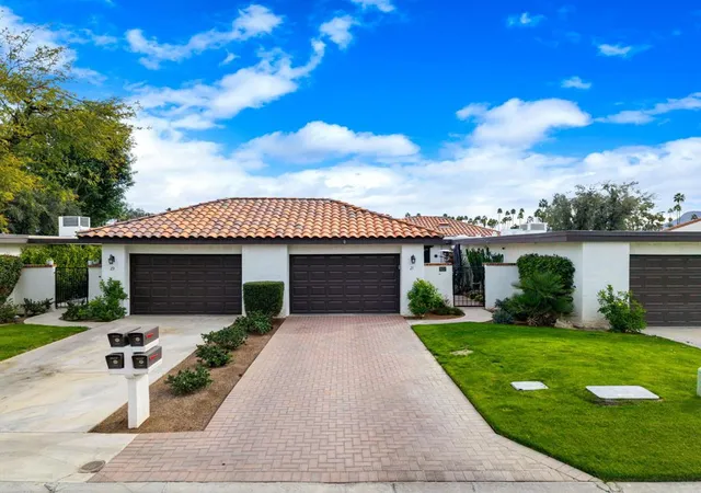 Photo 2 of Condo for sale at 21 Toledo Dr, Rancho Mirage, CA 92270 | MLS# 219153512DA | Listing updated on 2026-10-03