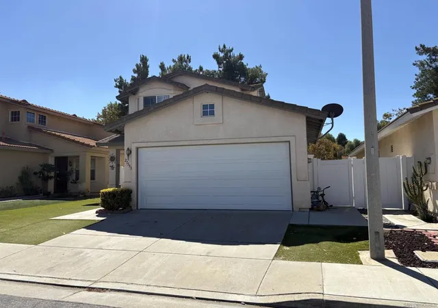 Photo 3 of Single family home for sale at 27593 Marian Rd, Temecula, CA 92591 | MLS# 260023845SD | Listing updated on 2026-10-01