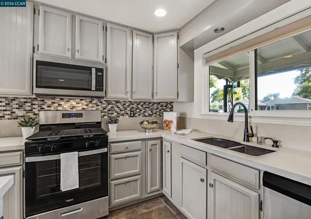 Photo 2 of Single family home for sale at 1732 Lemonwood Dr, Concord, CA 94519 | MLS# 41149917 | Listing updated on 2026-10-09