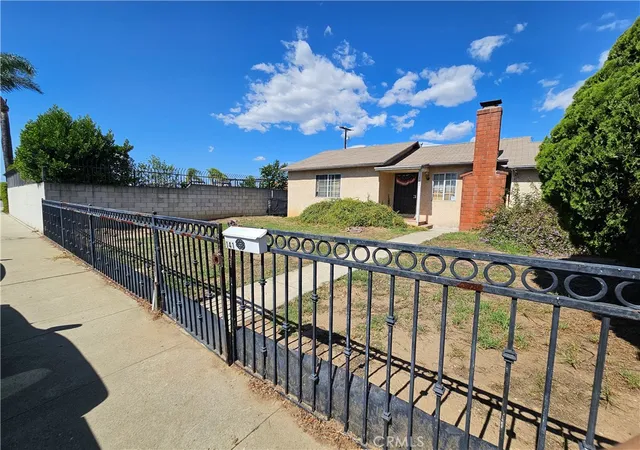 Photo 2 of Single family home for sale at 141 E Magnolia, Pomona, CA 91767 | MLS# CV26213594 | Listing updated on 2026-10-05