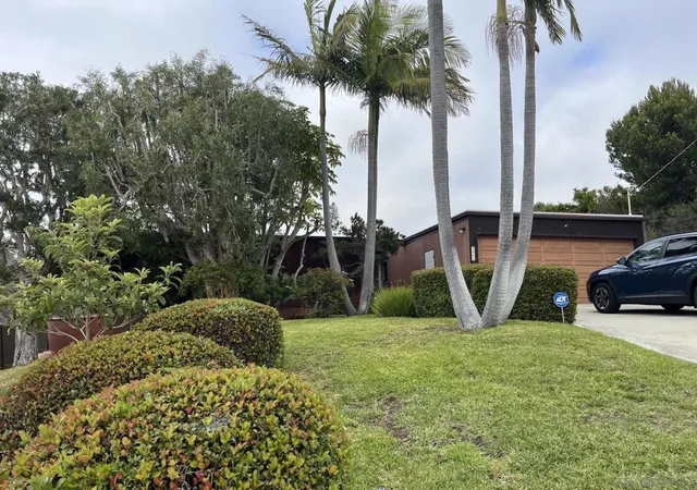 Photo 3 of Single family home for sale at 5943 La Jolla Corona Dr, La Jolla, CA 92037 | MLS# 260023850SD | Listing updated on 2026-10-10