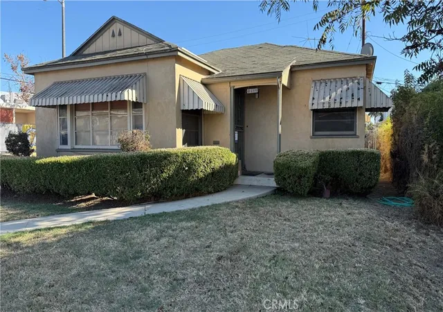 Photo 2 of Sale Pending at 1802 West 35th, Los Angeles, CA 90018 | MLS# DW26212111 | Listing updated on 2026-10-11