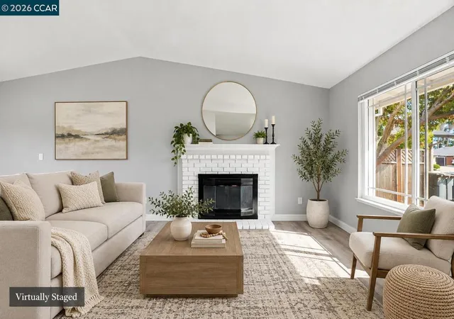 Photo 2 of Single family home for sale at 5029 Teakwood Dr, Oakley, CA 94561 | MLS# 41149924 | Listing updated on 2026-10-08