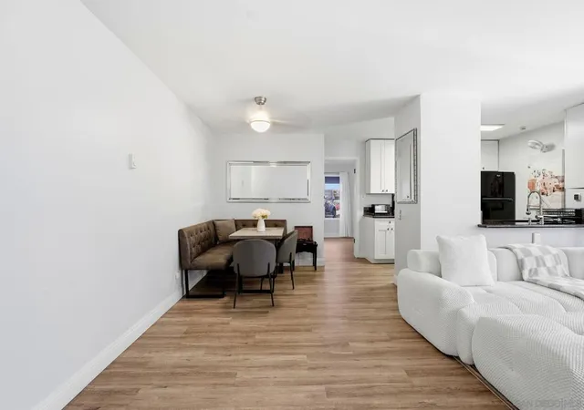 Listing Photo 3 - Condo for sale in building located at 8324 Regents Rd, San Diego, CA 92122 - Unit #1M