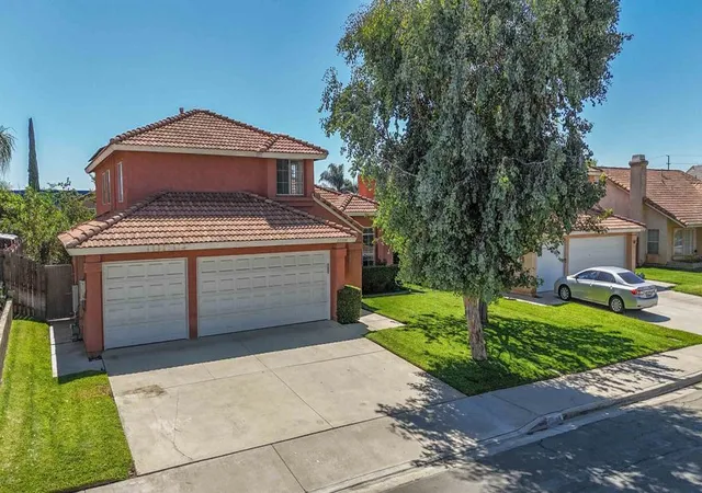 Photo 2 of Single family home for sale at 25599 Fruit Tree St, Moreno Valley, CA 92553 | MLS# 219153532DA | Listing updated on 2026-10-05