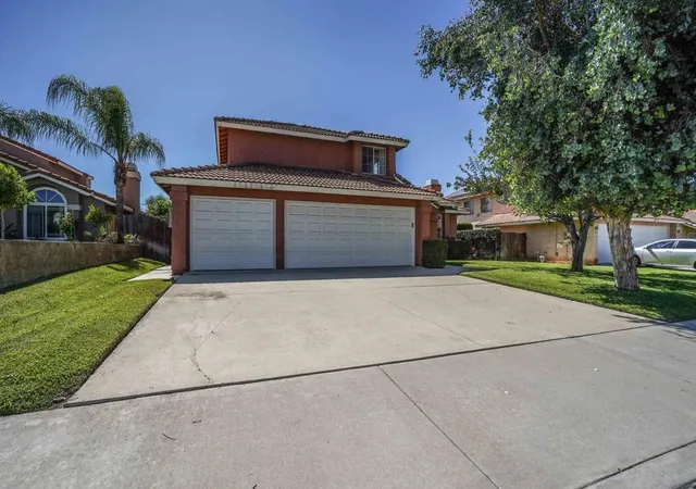 Photo 3 of Single family home for sale at 25599 Fruit Tree St, Moreno Valley, CA 92553 | MLS# 219153532DA | Listing updated on 2026-10-05