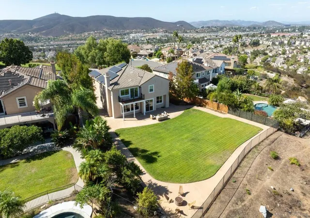Photo 4 of Sale Pending at 13769 Shl Summit Dr, San Diego, CA 92128 | MLS# 260023861SD | Listing updated on 2026-10-08