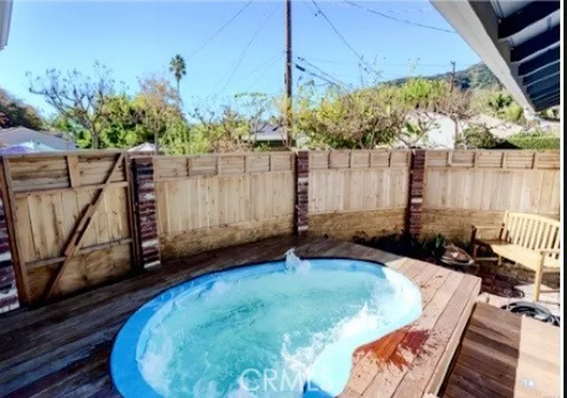Photo 2 of Single family home for sale at 1724 Sombra Dr, Glendale, CA 91208 | MLS# SR26205592 | Listing updated on 2026-10-02
