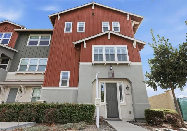 Townhouse for sale at 1107 Pepper Rd, San Jose, CA 95133 | MLS# ML82063005