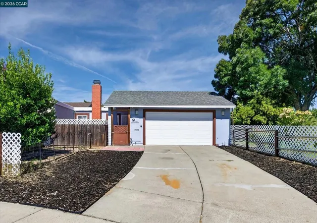 Photo 1 of Single family home for sale at 2900 Pear St, Antioch, CA 94509 | MLS# 41149934 | Listing updated on 2026-10-10