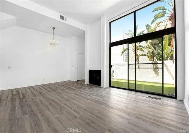 Photo 3 of Townhouse for sale at 6223 Nita, Woodland Hills, CA 91367 | MLS# SR26213806 | Listing updated on 2026-10-03