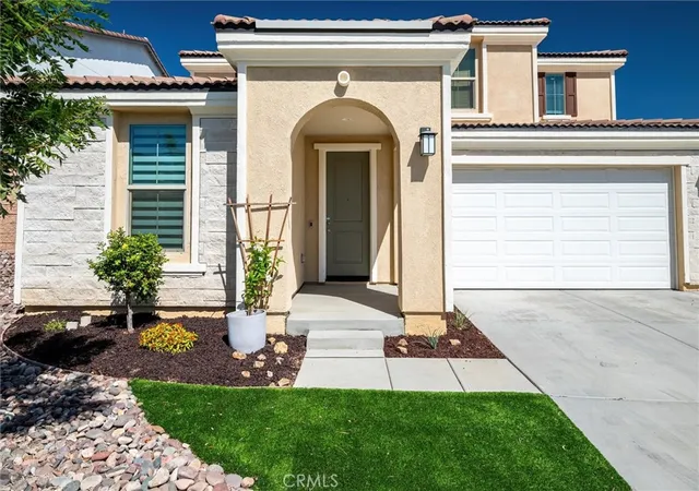 Photo 2 of Single family home for sale at 25330 Summer Crk Dr, Menifee, CA 92586 | MLS# OC26208916 | Listing updated on 2026-10-30