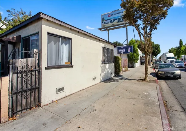 Multi family home for sale at 5929 Florence Ave, Bell Gardens, CA 90201 | MLS# DW26213332