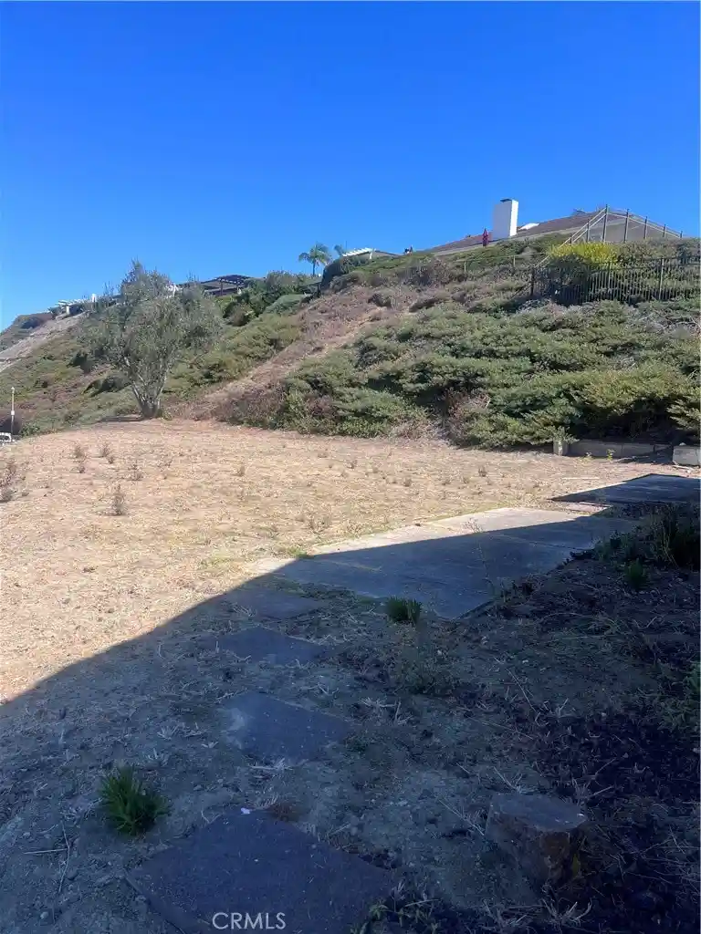 Photo 1 of Sale Pending at 960 Avenida Presidio, San Clemente, CA 92672 | MLS# PW26211665 | Listing updated on 2026-10-27