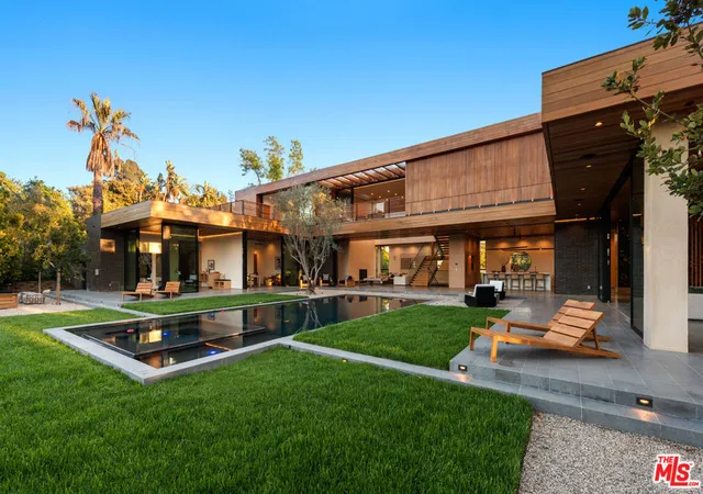 Photo 1 of Mansion for sale at 9705 Oak Pass Rd, Beverly Hills, CA 90210 | MLS# 26995467 | Listing updated on 2026-10-09