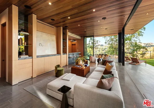 Photo 3 of Single family home for sale at 9705 Oak Pass Rd, Beverly Hills, CA 90210 | MLS# 26995467 | Listing updated on 2026-10-09