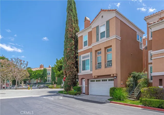 Photo 1 of Condo for sale at 7 Medici Ais, Irvine, CA 92606 | MLS# OC26213173 | Listing updated on 2026-10-11