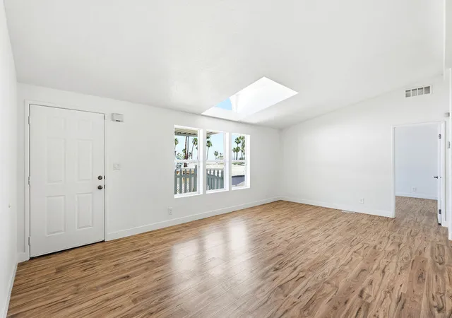 Photo 2 of Manufactured home for sale at 6 Bar D Dr, Palm Desert, CA 92260 | MLS# 219153546DA | Listing updated on 2026-10-01