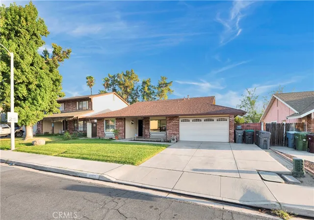 Photo 2 of Single family home for sale at 41777 Lomas, Hemet, CA 92544 | MLS# SW26213900 | Listing updated on 2026-10-02