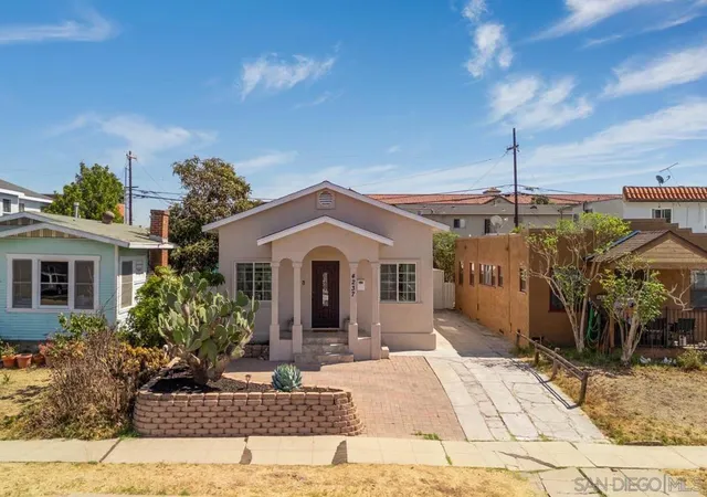 Photo 3 of Single family home for sale at 4237 Felton St, San Diego, CA 92104 | MLS# 260023885SD | Listing updated on 2026-10-01