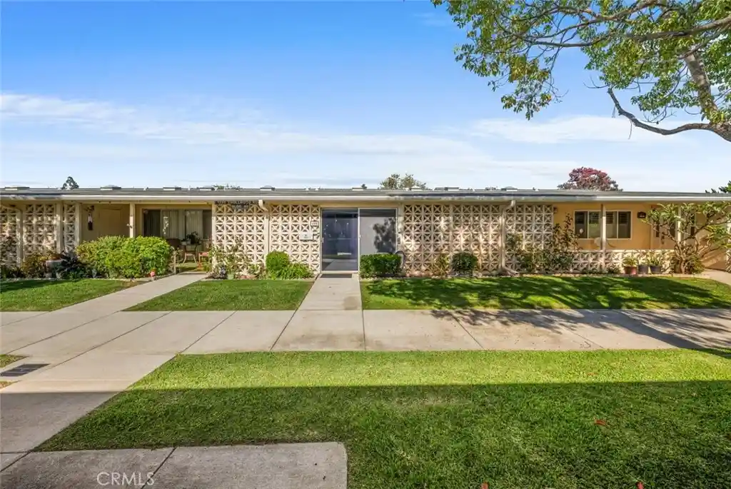 Photo 1 of Sale Pending at 1280 Knollwood Rd #40B, Seal Beach, CA 90740 | MLS# PW26213870 | Listing updated on 2026-10-14