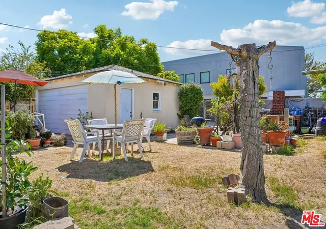 Photo 9 of Single family home for sale at 555 S Helena St, Anaheim, CA 92805 | MLS# 26994695 | Listing updated on 2026-10-10