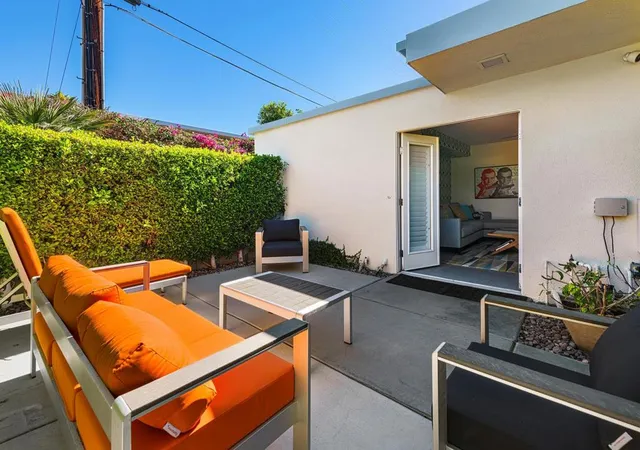 Listing Photo 5 - Condo for sale in building located at 155 W Hermosa Pl, Palm Springs, CA 92262 - Unit #5