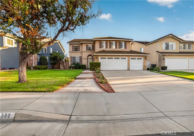 Photo 3 of Single family home for sale at 580 E Hazeltine, Ontario, CA 91761 | MLS# CV26213930 | Listing updated on 2026-10-11