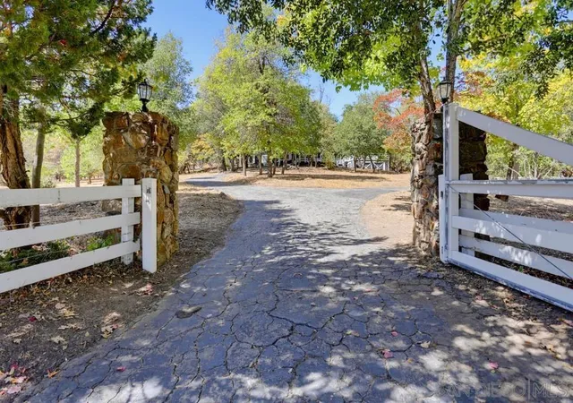 Single family home for sale at 4402 Pine Hills Rd, Julian, CA 92036 | MLS# 260023890SD