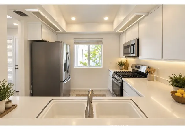 Photo 3 of Condo for sale at 9 Brisa Ribera, Rancho Santa Margarita, CA 92688 | MLS# OC26213835 | Listing updated on 2026-10-03