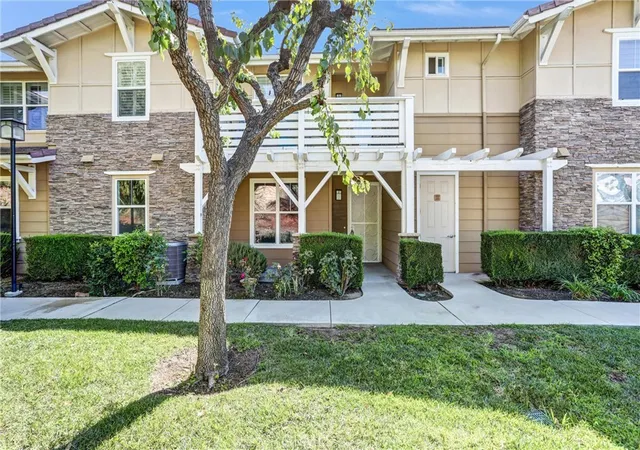 Condo for sale at 825 Francesca Dr #103, Walnut, CA 91789 | MLS# TR26213517