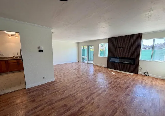Photo 2 of Townhouse for sale at 311 Hans Way, San Jose, CA 95133 | MLS# ML82063230 | Listing updated on 2026-10-09