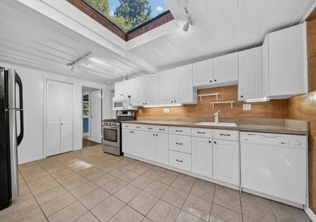 Photo 2 of Single family home for sale at 121 Mahogany Way, Boulder Creek, CA 95006 | MLS# ML82062364 | Listing updated on 2026-10-12