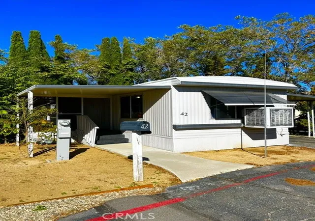 Photo 1 of Manufactured home for sale at 7425 Church St #42, Yucca Valley, CA 92284 | MLS# JT26214069 | Listing updated on 2026-10-01