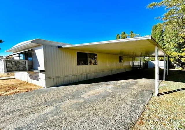 Photo 2 of Manufactured home for sale at 7425 Church St #42, Yucca Valley, CA 92284 | MLS# JT26214069 | Listing updated on 2026-10-01