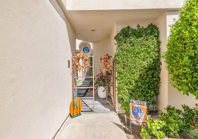 Photo 3 of Condo for sale at 75672 Vista Del Rey, Indian Wells, CA 92210 | MLS# 219153578DA | Listing updated on 2026-10-02